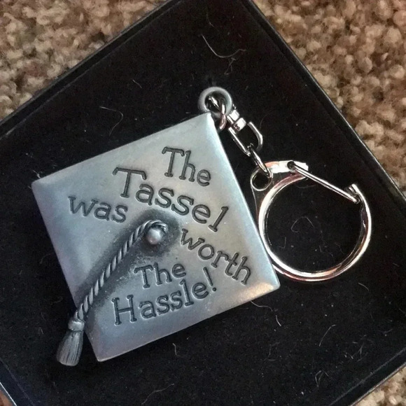 Graduation‎ keychain - Picture 1 of 7